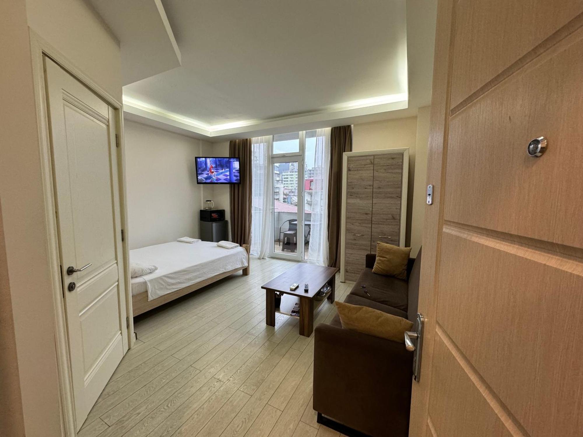Iko'S Family Apartments Batumi Exterior foto